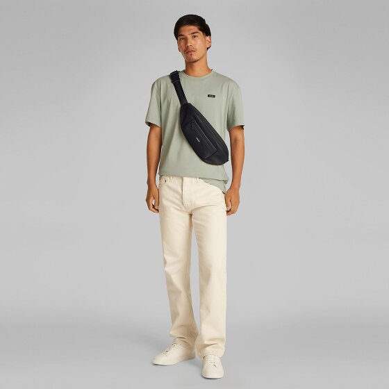 Calvin Klein CK Essential Fanny pack 40 cm Calvin Klein CK Essential Fanny pack 40 cm