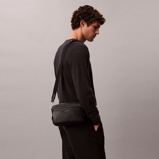 Calvin Klein Raised Schoudertas 26 cm