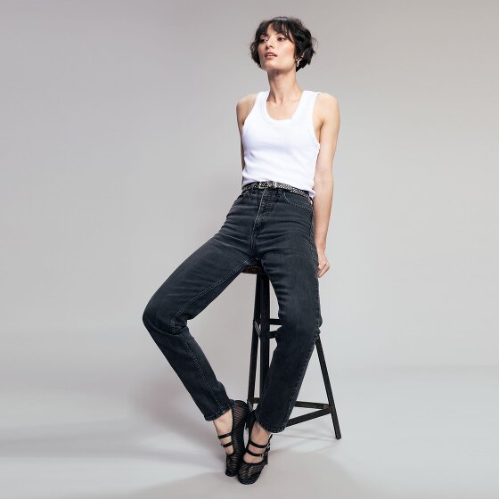 b.belt Studded belt Leer