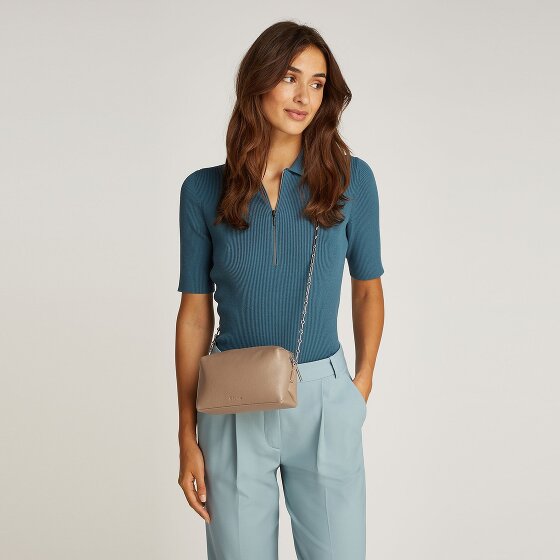 Calvin Klein CK Plaque Crossbody tas 21 cm