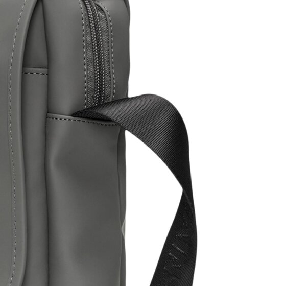 Rains Schoudertas 21 cm Rains Schoudertas 21 cm