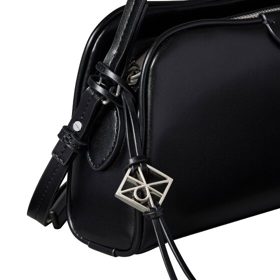 Calvin Klein Embossed Schoudertas 24.5 cm