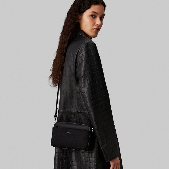 Calvin Klein CK Must Schoudertas 21.5 cm Calvin Klein CK Must Schoudertas 21.5 cm