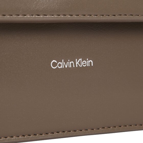 Calvin Klein CK Essential Handtas 20 cm Calvin Klein CK Essential Handtas 20 cm