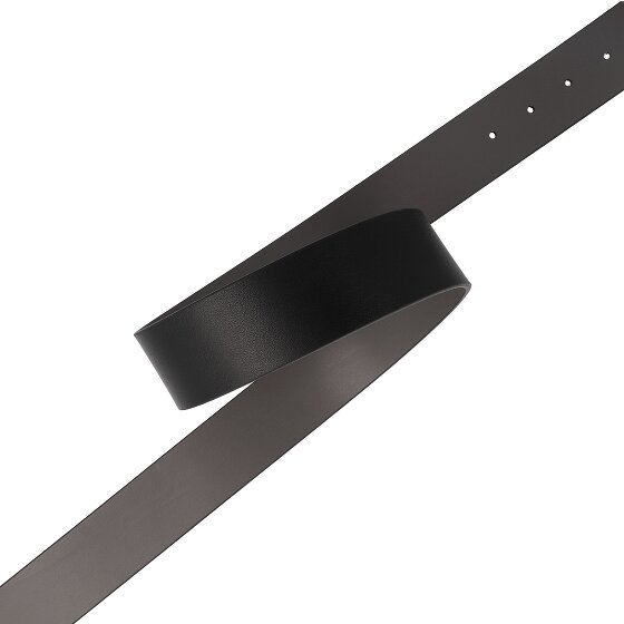 Porsche Design Maine Riem Leer