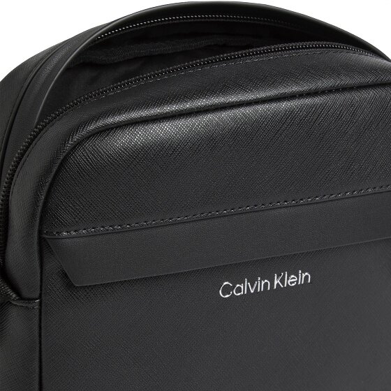 Calvin Klein CK Must Mini tas Schoudertas 18 cm Calvin Klein CK Must Mini tas Schoudertas 18 cm