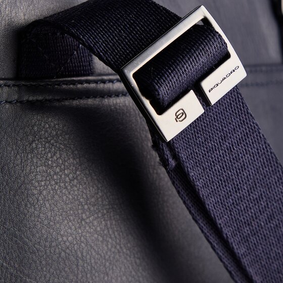 Piquadro Schoudertas Leer 22 cm