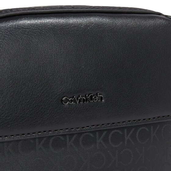 Calvin Klein CK Sleek Mini tas Schoudertas 16.5 cm Calvin Klein CK Sleek Mini tas Schoudertas 16.5 cm