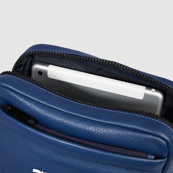 Piquadro Than Schoudertas RFID-bescherming Leer 22 cm