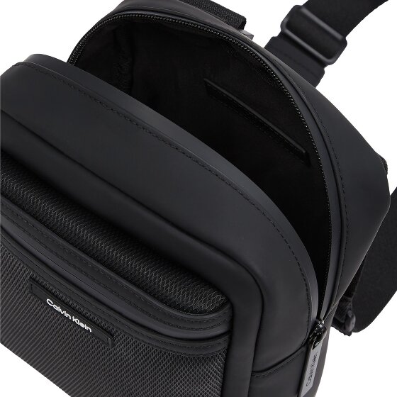 Calvin Klein CK Essential Mini tas Schoudertas 17 cm Calvin Klein CK Essential Mini tas Schoudertas 17 cm