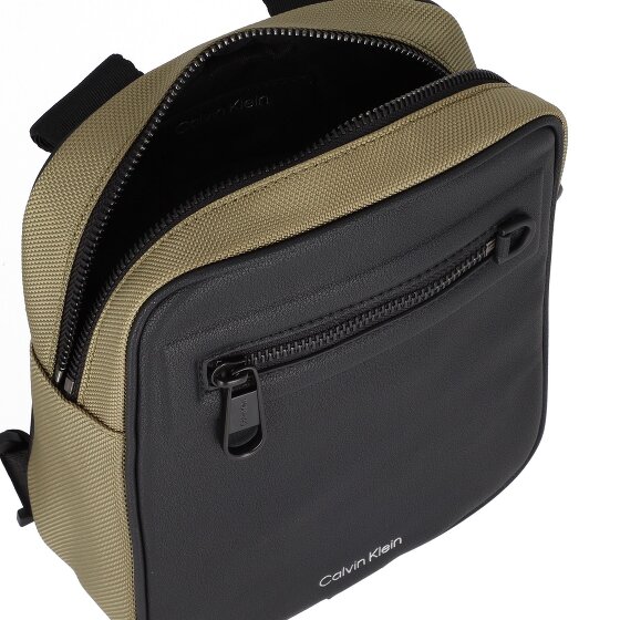 Calvin Klein CK Elevated Schoudertas 17 cm