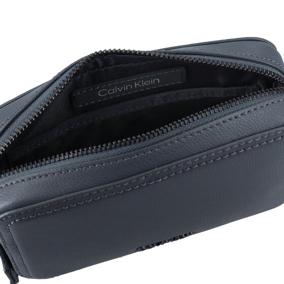 Calvin Klein Minimal Focus Mini tas Schoudertas 17.5 cm