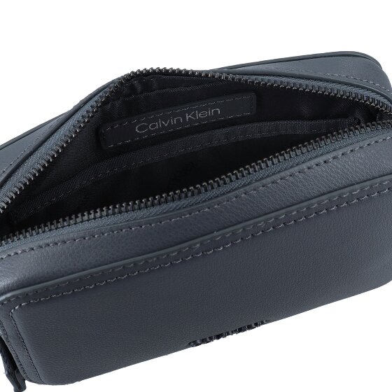 Calvin Klein Minimal Focus Mini tas Schoudertas 17.5 cm